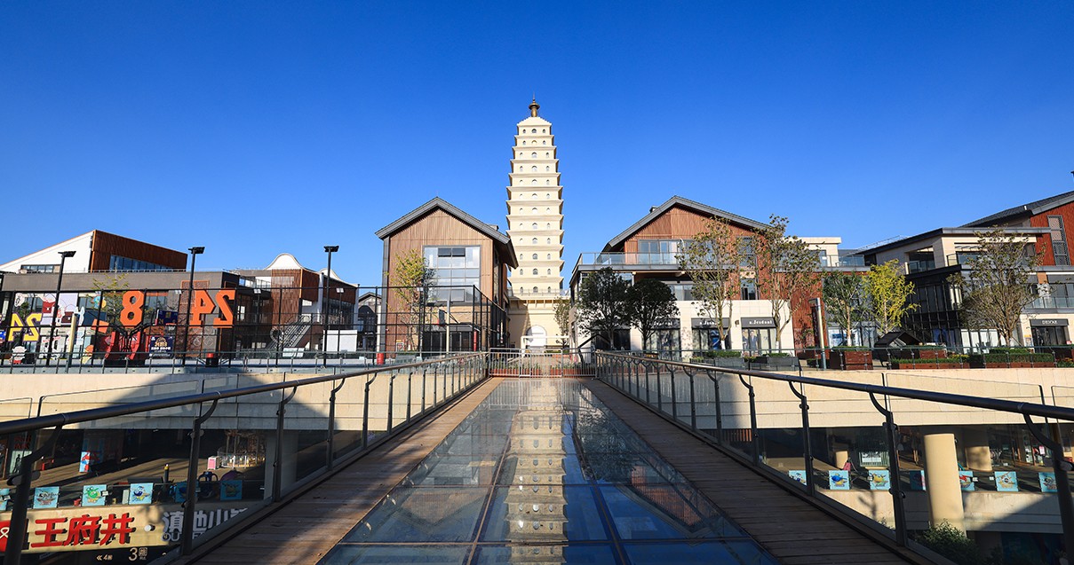 ca88官方唯一网站奥莱·滇池小镇